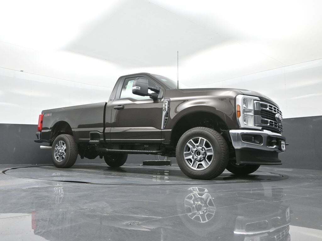 2025 Ford F-350 Super Duty XLT