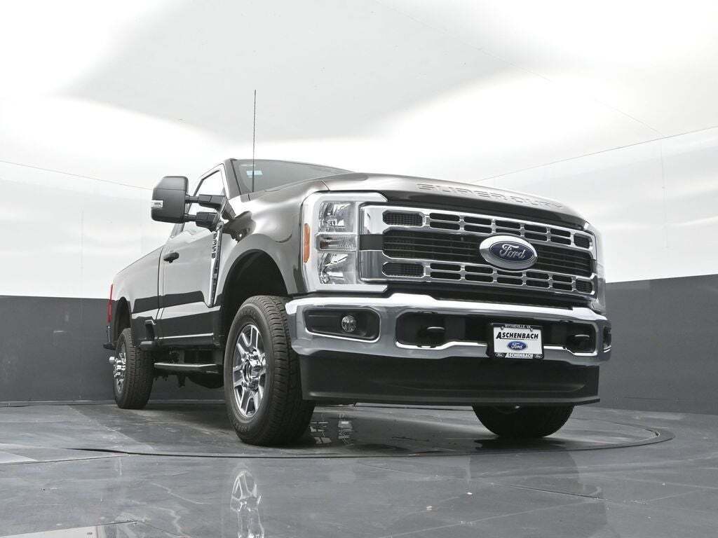 2025 Ford F-350 Super Duty XLT