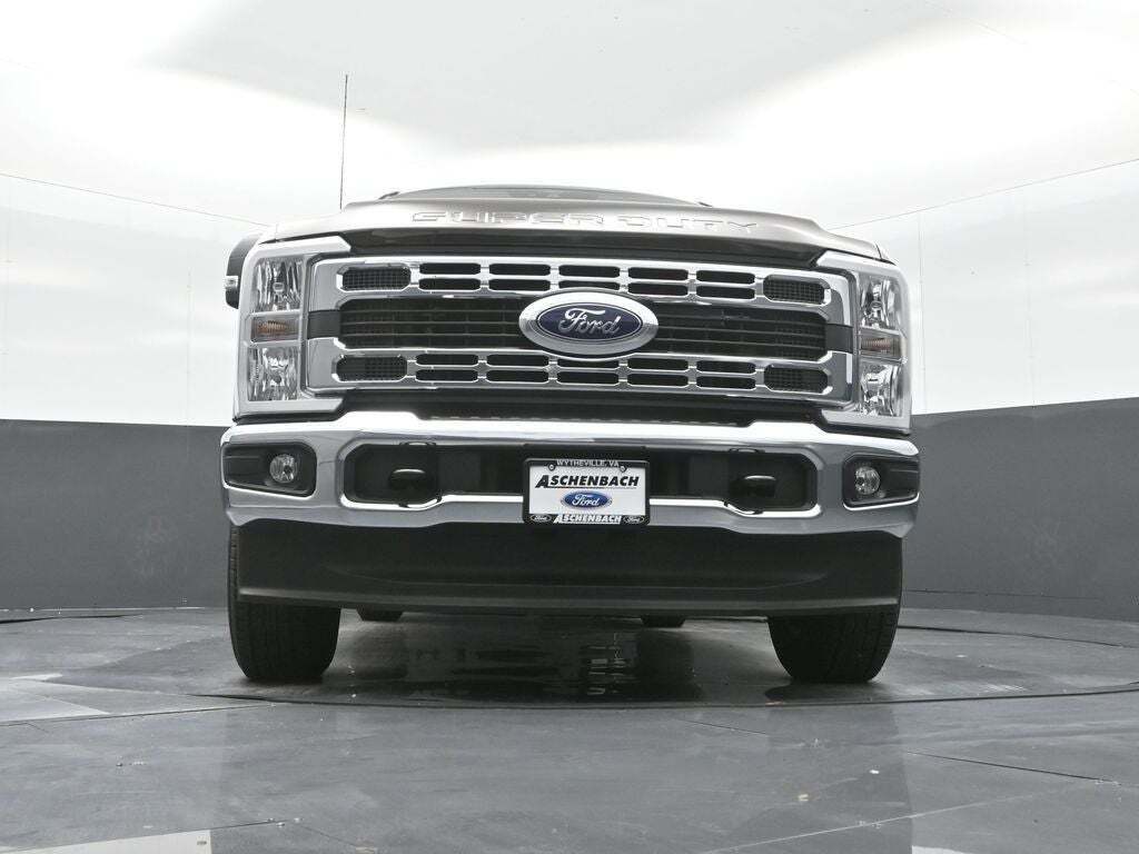2025 Ford F-350 Super Duty XLT