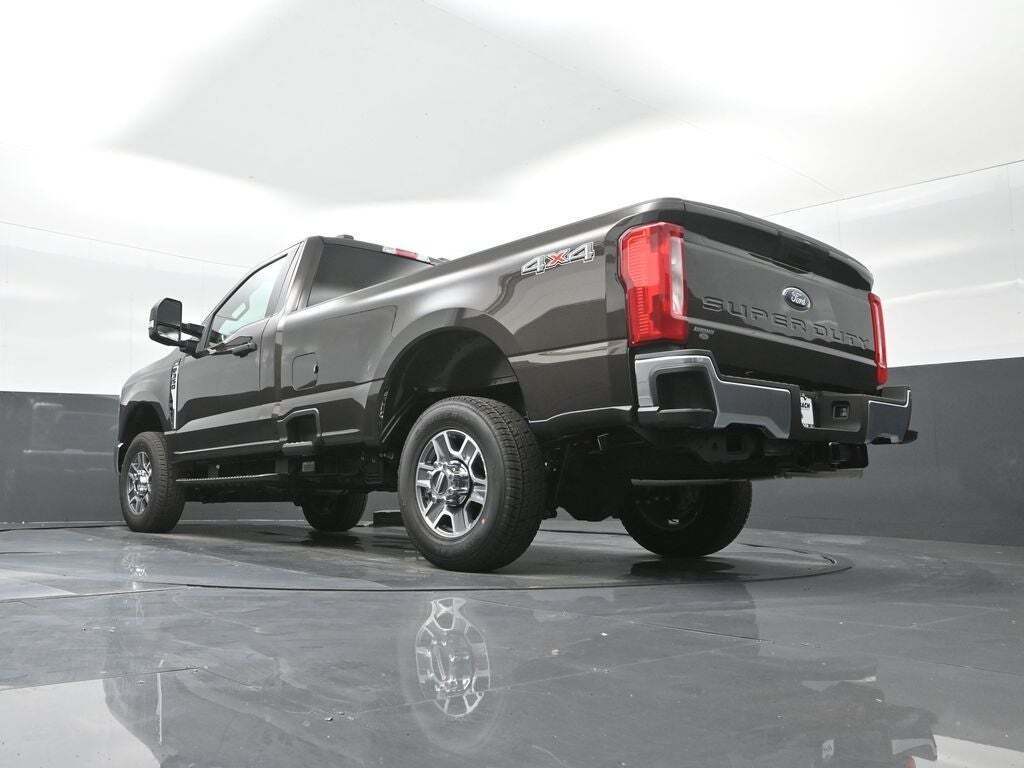2025 Ford F-350 Super Duty XLT