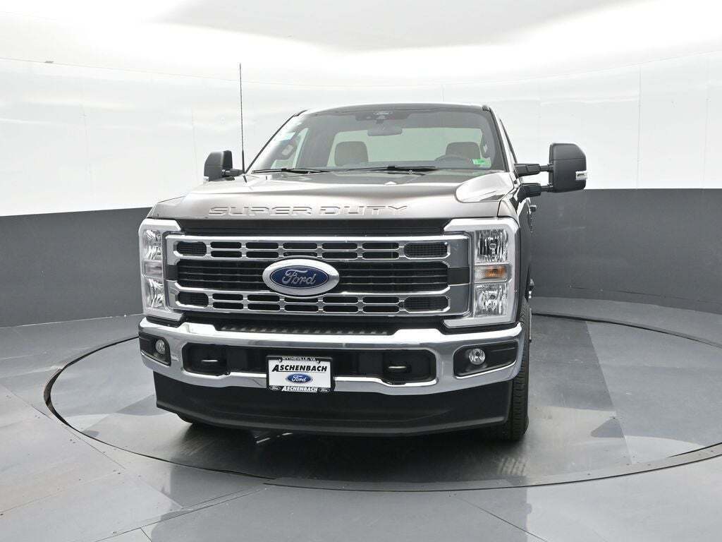 2025 Ford F-350 Super Duty XLT