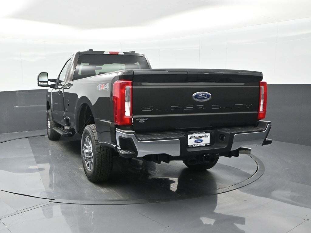 2025 Ford F-350 Super Duty XLT