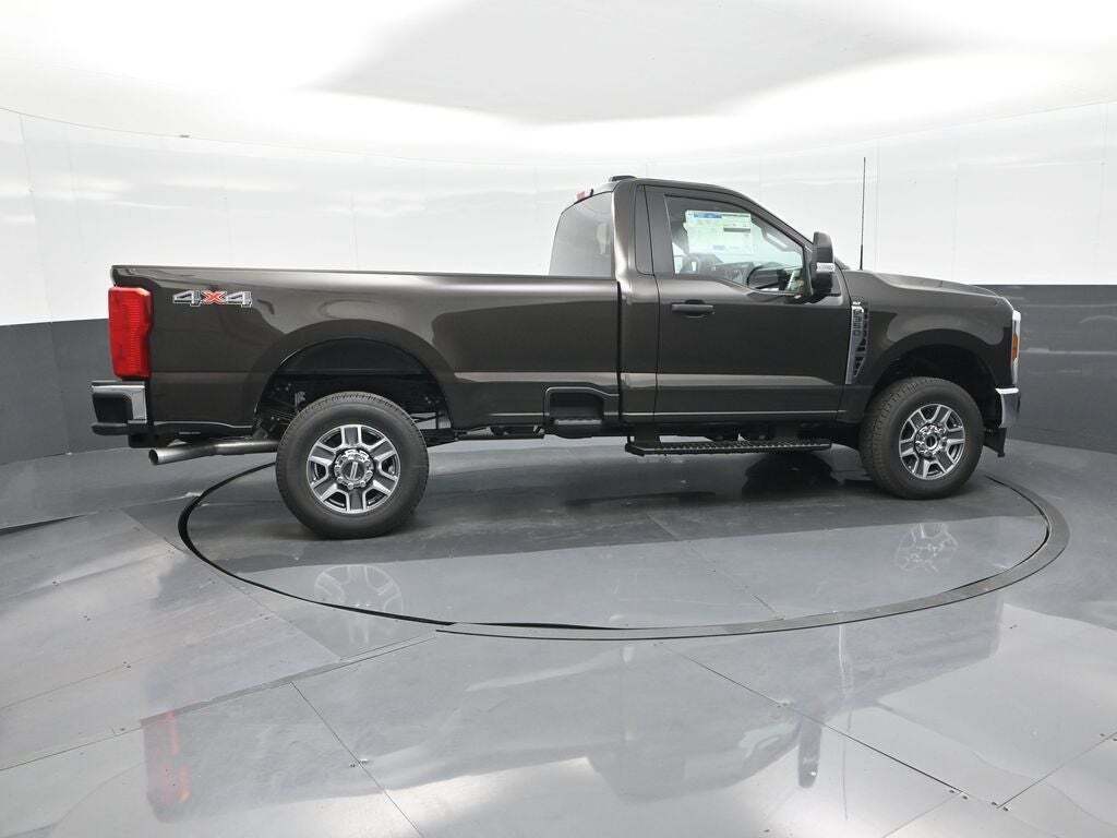 2025 Ford F-350 Super Duty XLT