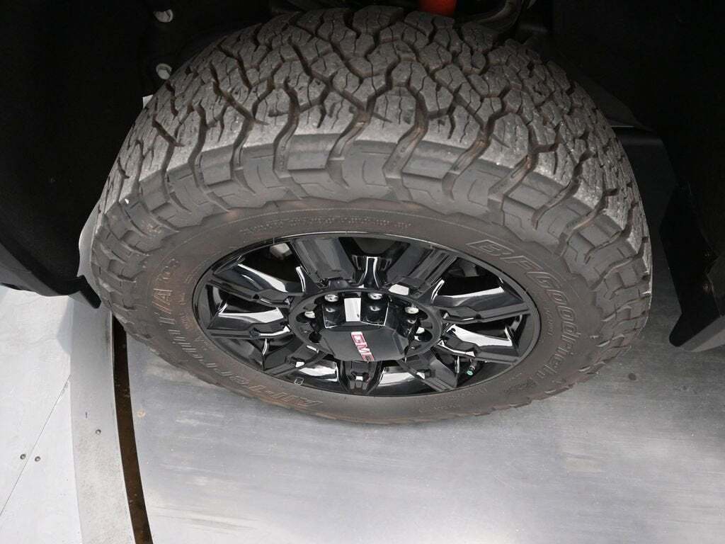 2025 GMC Sierra 3500HD AT4
