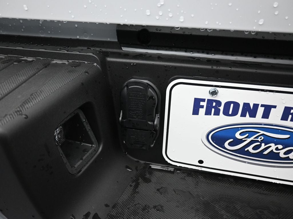 2026 Ford Super Duty F-350 SRW XLT