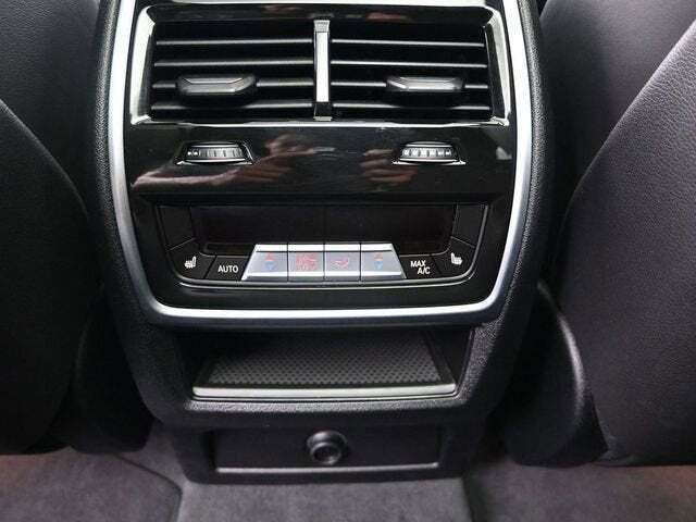 2022 BMW X5 M50i