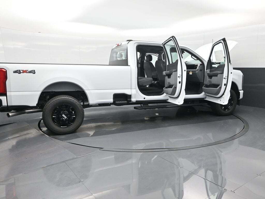2026 Ford F-350 Super Duty XL