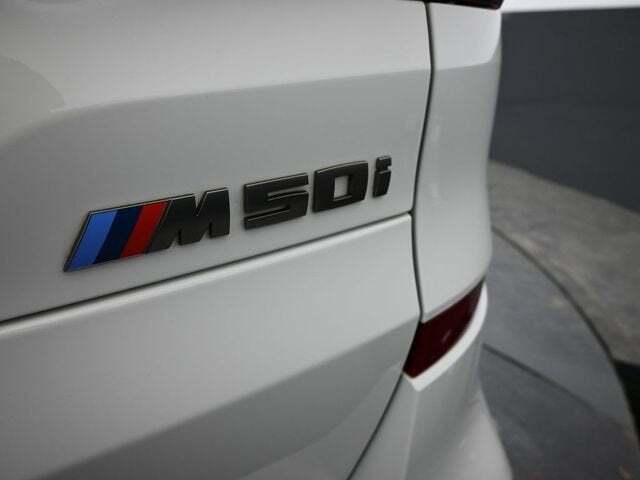 2022 BMW X5 M50i