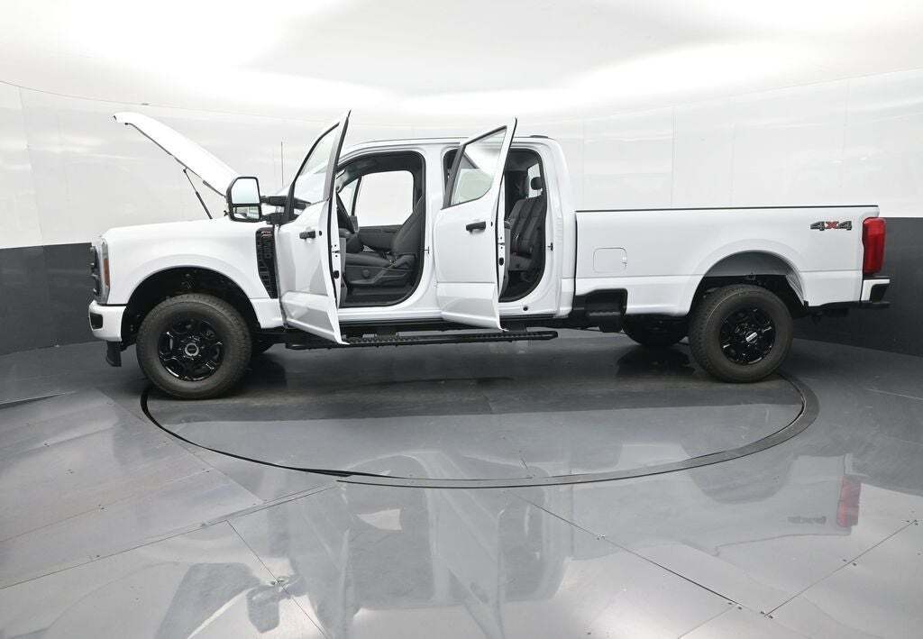 2026 Ford F-350 Super Duty XL