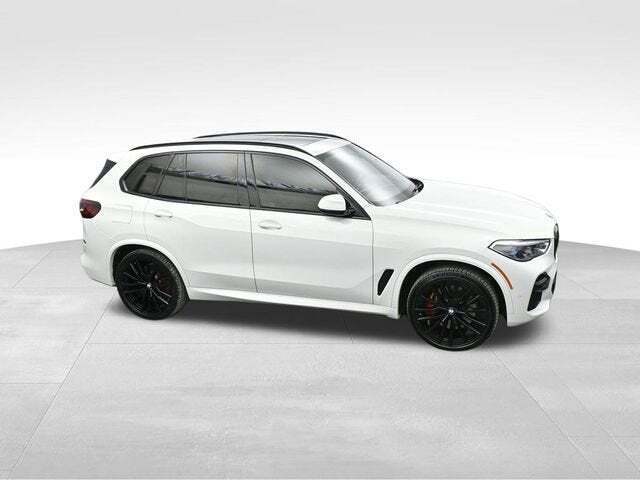 2022 BMW X5 M50i