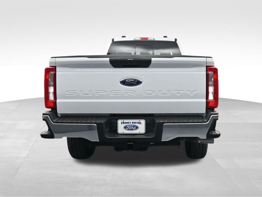 2026 Ford Super Duty F-350 SRW XLT