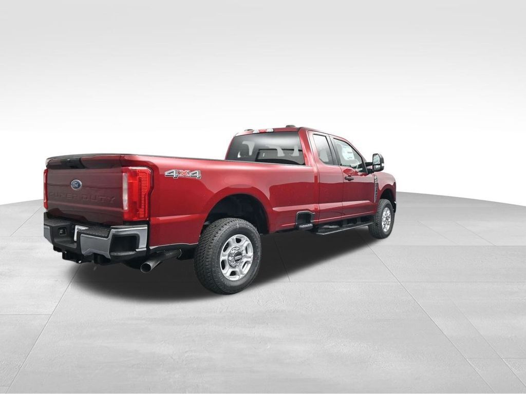 2026 Ford Super Duty F-250 SRW XLT