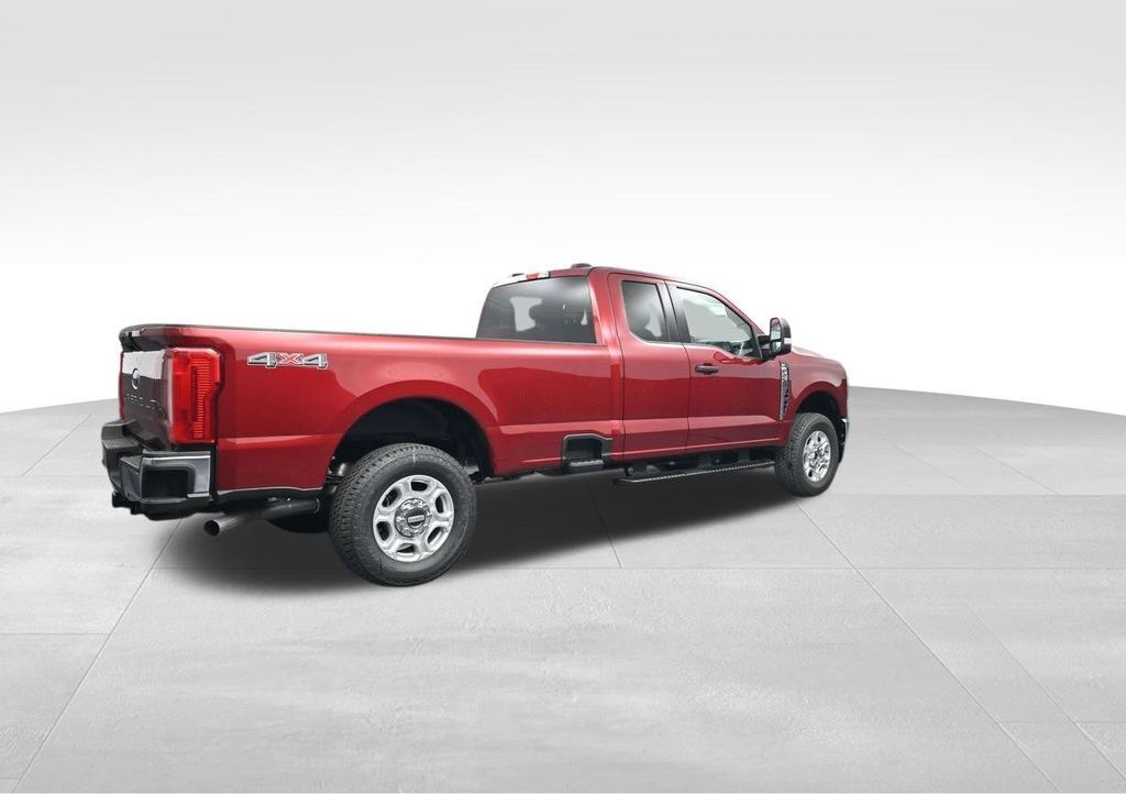 2026 Ford Super Duty F-250 SRW XLT