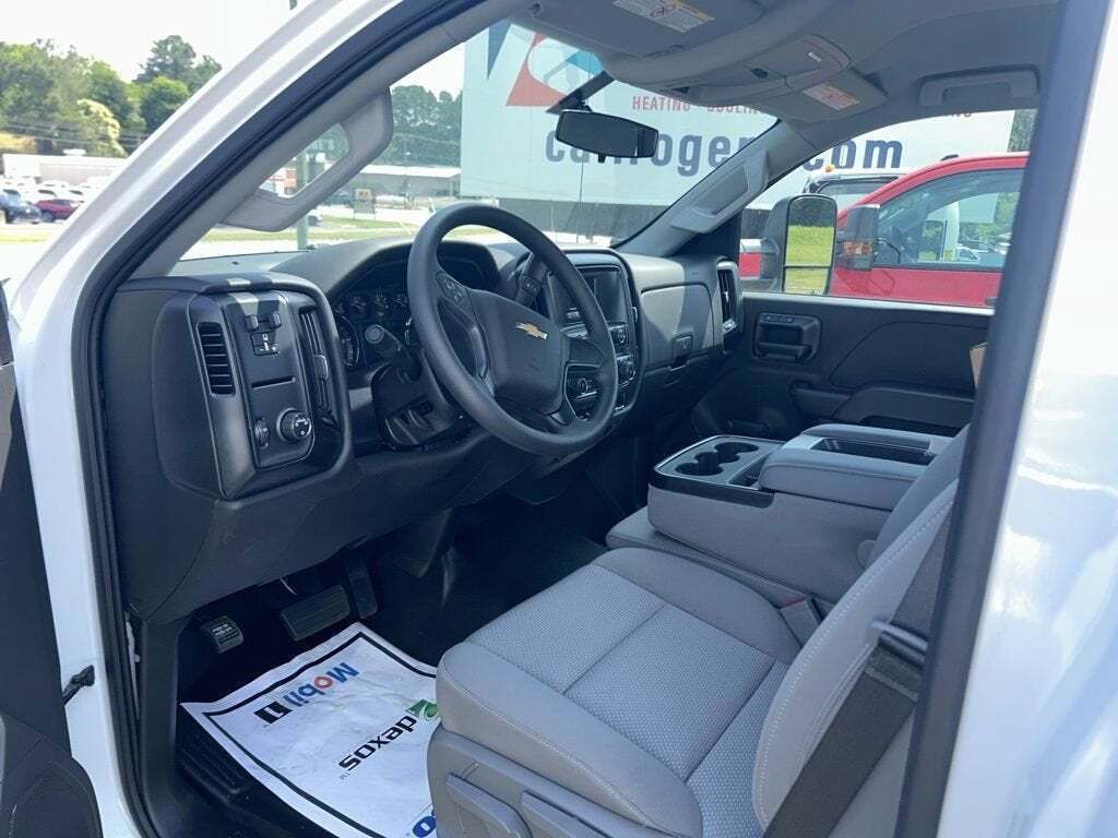 2023 Chevrolet Silverado 4500HD 