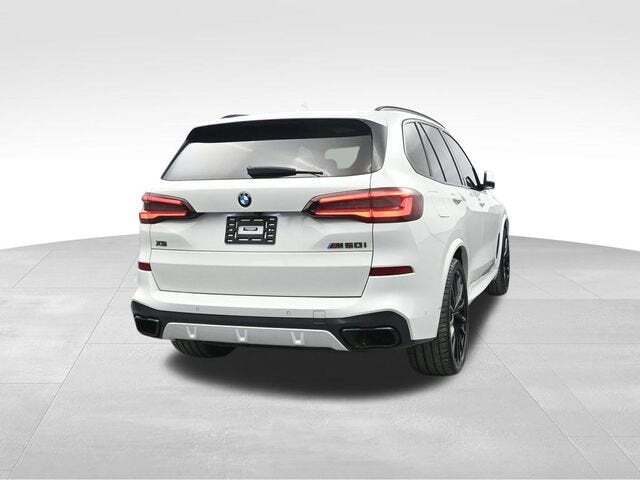 2022 BMW X5 M50i