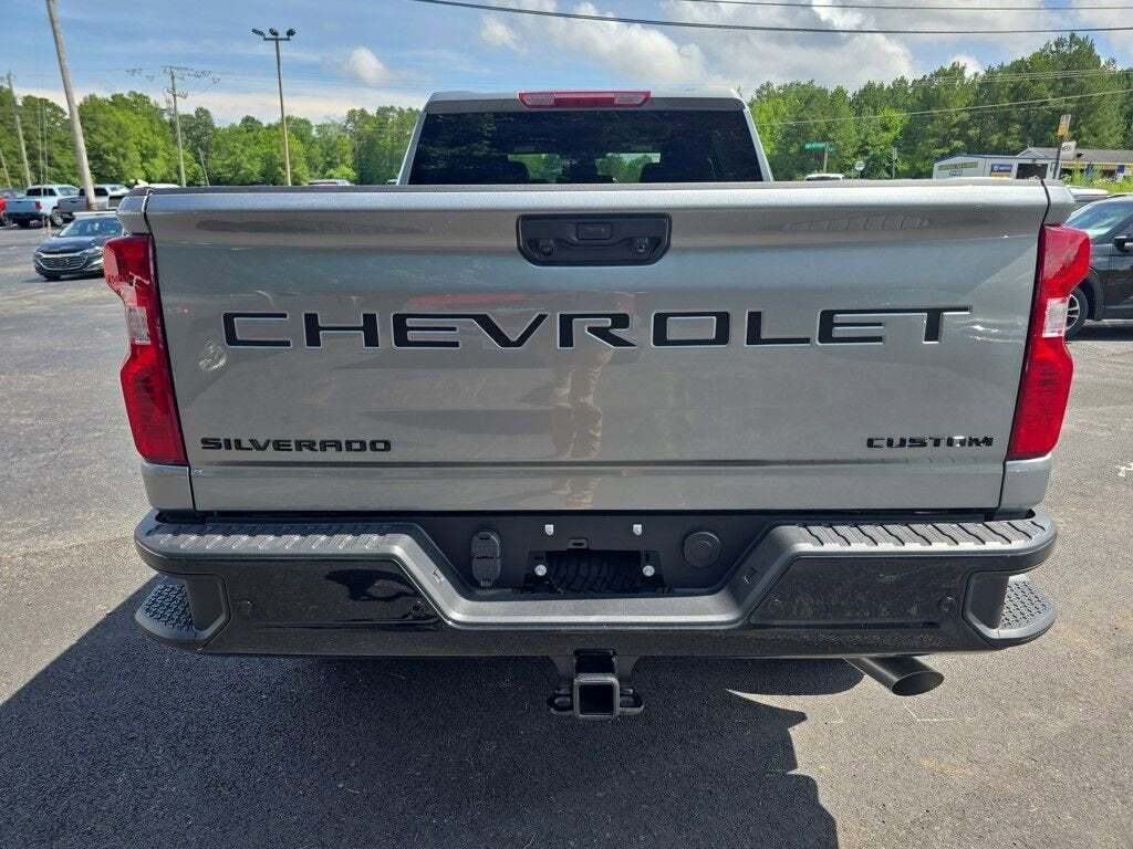 2025 Chevrolet Silverado 2500HD Custom