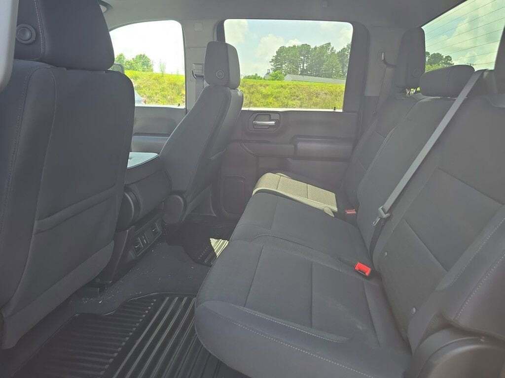 2025 Chevrolet Silverado 2500HD Custom