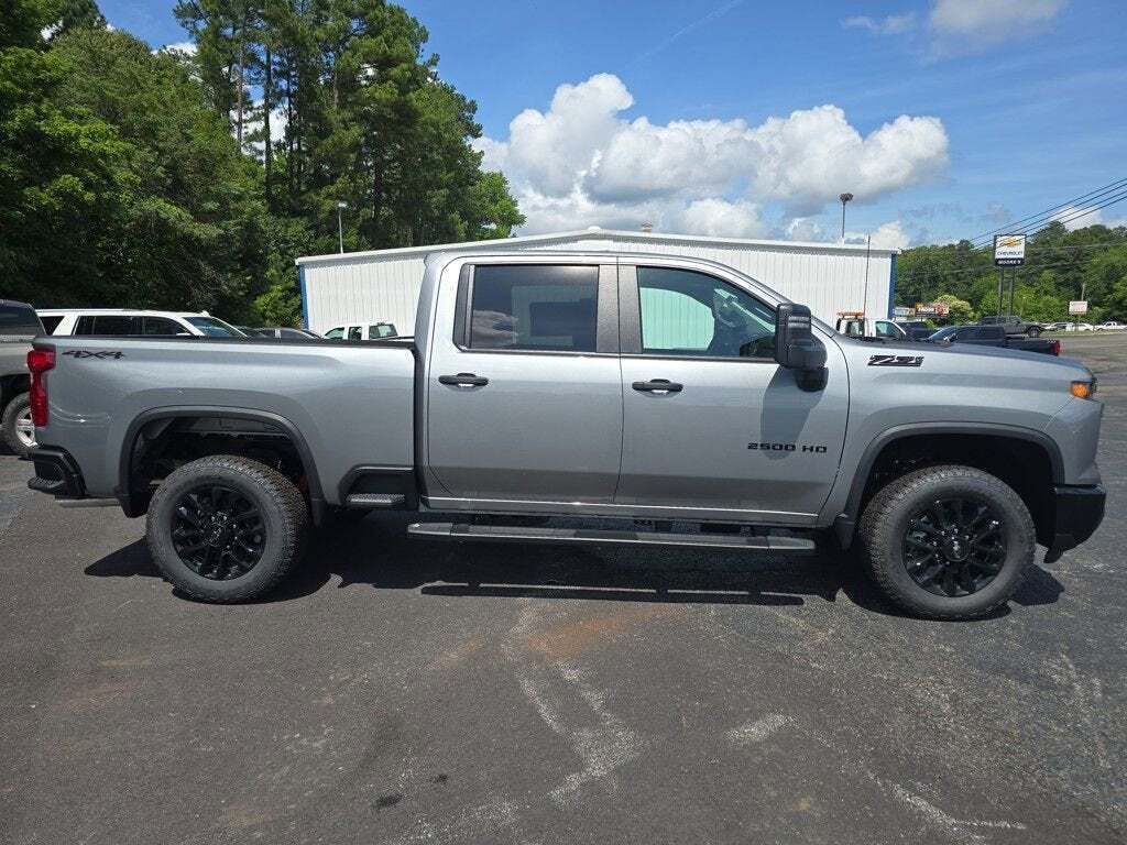 2025 Chevrolet Silverado 2500HD Custom