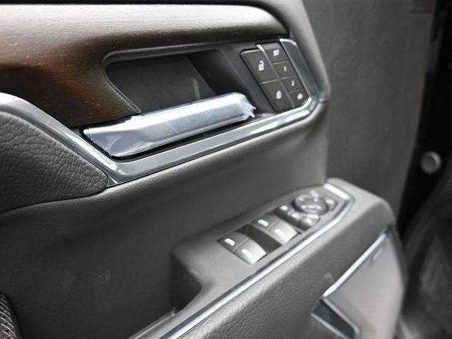 2025 GMC Sierra 2500HD 4WD Crew Cab Standard Bed Denali