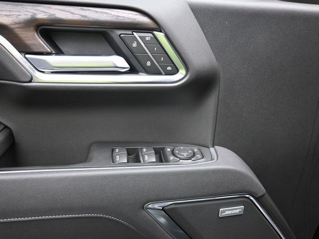 2025 GMC Sierra 1500 4WD Crew Cab Short Box SLT