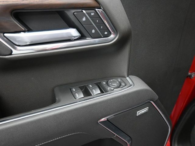 2025 GMC Sierra 1500 4WD Crew Cab Short Box SLT