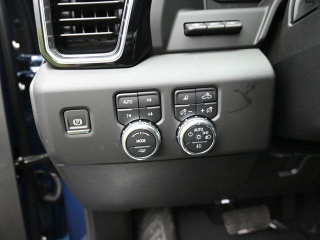 2025 GMC Sierra 2500HD 4WD Crew Cab Standard Bed Denali