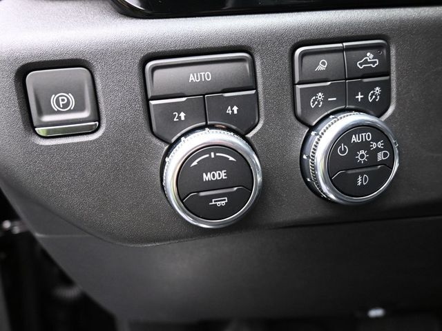 2025 GMC Sierra 1500 4WD Crew Cab Short Box SLT