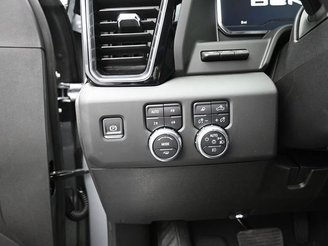 2025 GMC Sierra 2500HD 4WD Crew Cab Standard Bed Denali