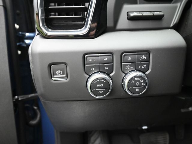 2025 GMC Sierra 2500HD 4WD Crew Cab Standard Bed Denali