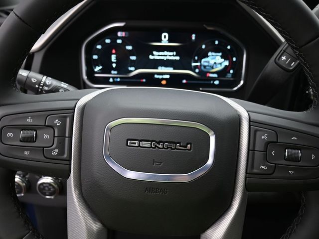 2025 GMC Sierra 2500HD 4WD Crew Cab Standard Bed Denali