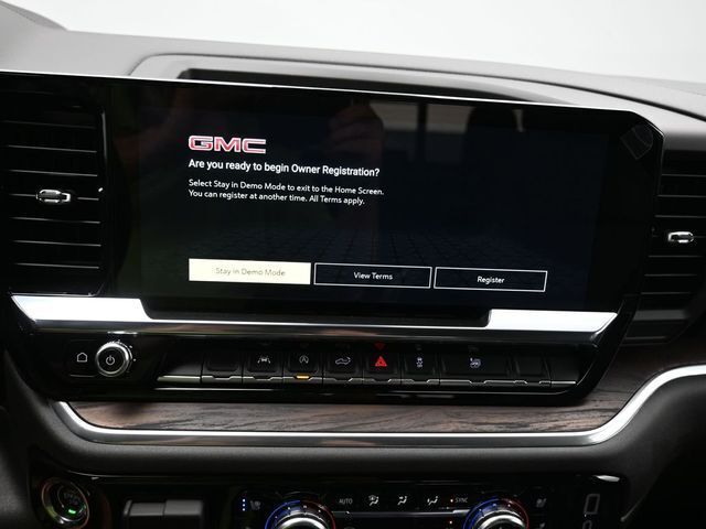2025 GMC Sierra 1500 4WD Crew Cab Short Box SLT