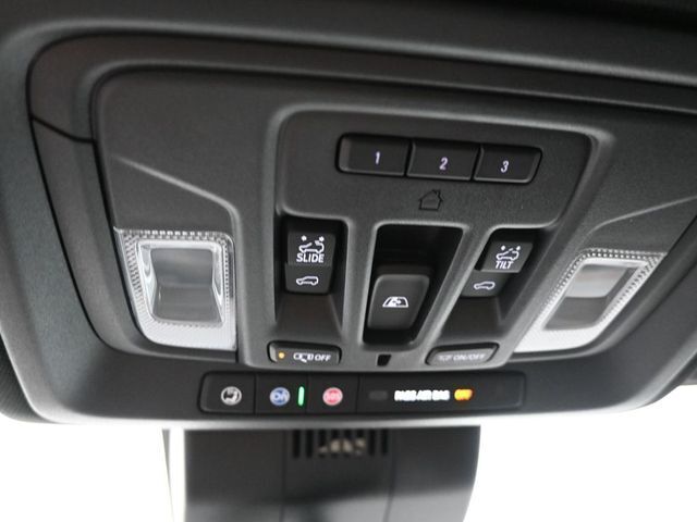 2025 GMC Sierra 2500HD 4WD Crew Cab Standard Bed AT4