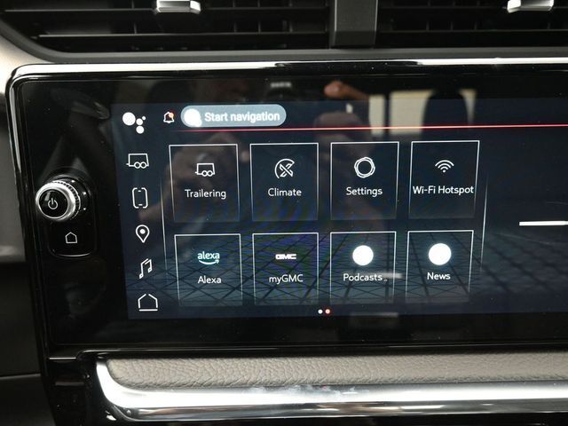2025 GMC Sierra 2500HD 4WD Crew Cab Standard Bed Denali