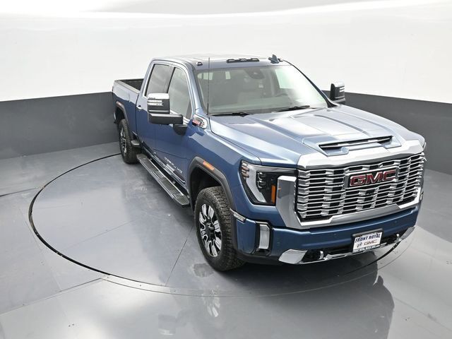 2025 GMC Sierra 2500HD 4WD Crew Cab Standard Bed Denali