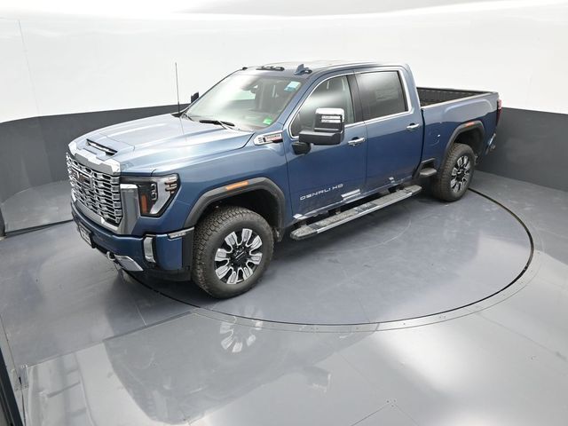 2025 GMC Sierra 2500HD 4WD Crew Cab Standard Bed Denali