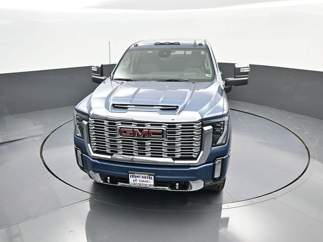2025 GMC Sierra 2500HD 4WD Crew Cab Standard Bed Denali