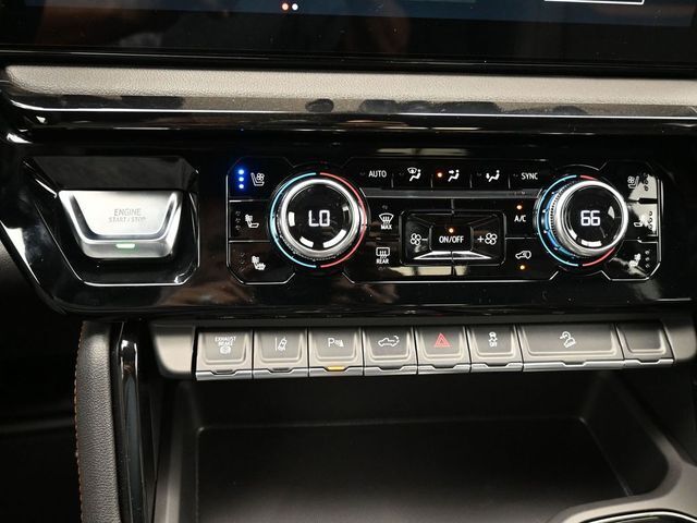 2025 GMC Sierra 2500HD 4WD Crew Cab Standard Bed AT4