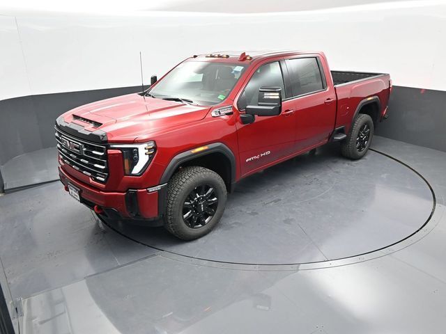 2025 GMC Sierra 2500HD 4WD Crew Cab Standard Bed AT4