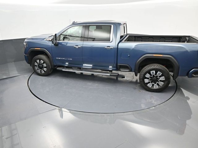 2025 GMC Sierra 2500HD 4WD Crew Cab Standard Bed Denali