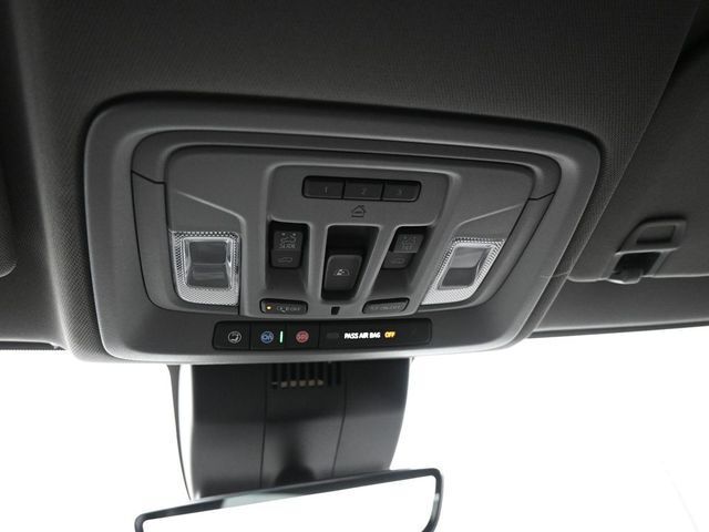 2025 GMC Sierra 2500HD 4WD Crew Cab Standard Bed Denali