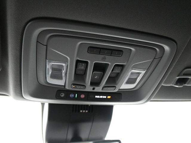 2025 GMC Sierra 3500HD 4WD Crew Cab Long Bed Denali