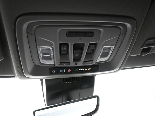 2025 GMC Sierra 2500HD 4WD Crew Cab Standard Bed Denali