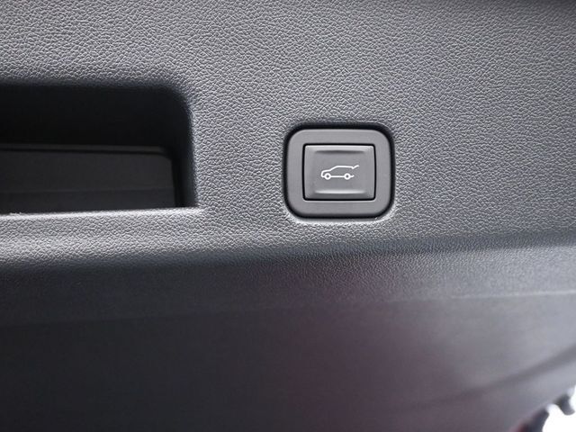 2026 GMC Acadia AWD AT4
