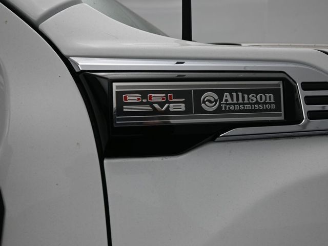 2025 GMC Sierra 3500HD 4WD Crew Cab Long Bed Denali