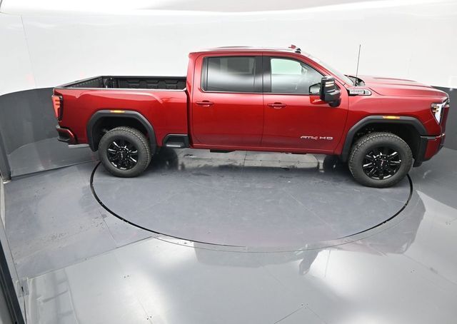 2025 GMC Sierra 2500HD 4WD Crew Cab Standard Bed AT4