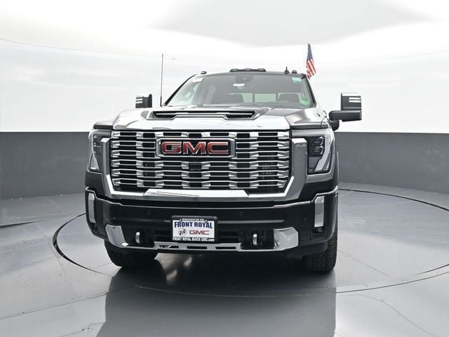 2025 GMC Sierra 2500HD 4WD Crew Cab Standard Bed Denali