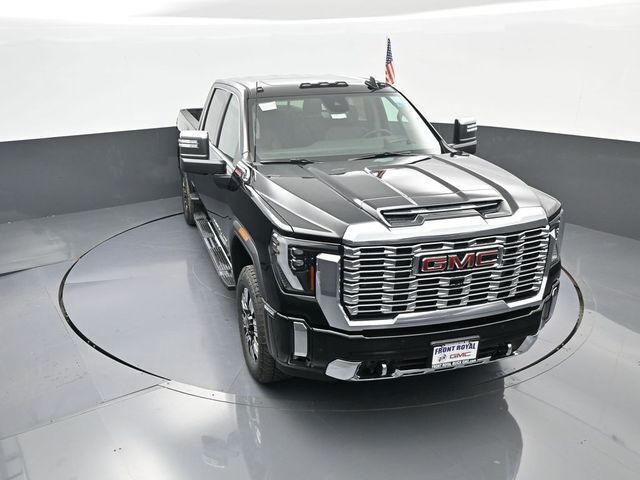 2025 GMC Sierra 2500HD 4WD Crew Cab Standard Bed Denali