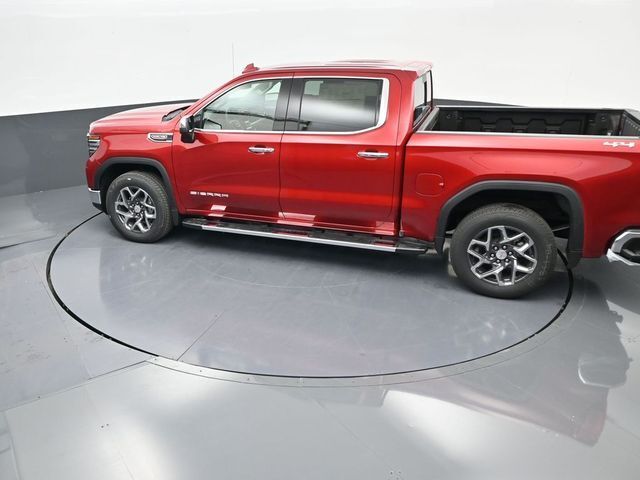 2025 GMC Sierra 1500 4WD Crew Cab Short Box SLT