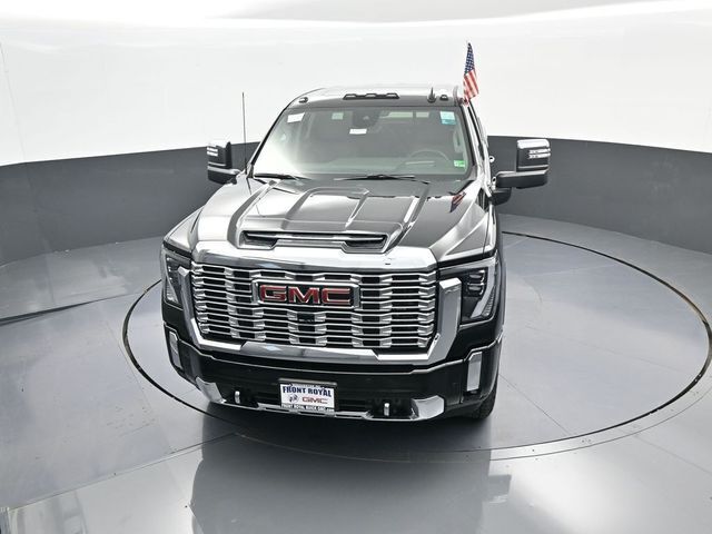 2025 GMC Sierra 2500HD 4WD Crew Cab Standard Bed Denali