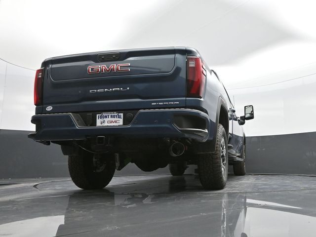 2025 GMC Sierra 2500HD 4WD Crew Cab Standard Bed Denali